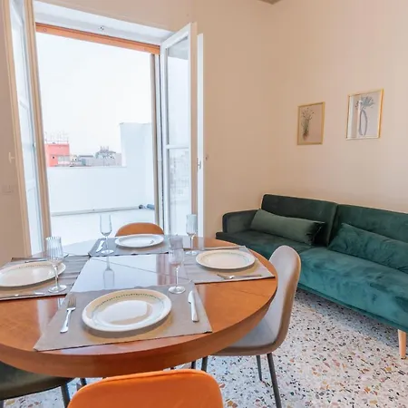 Soffitti Colorati Apartment